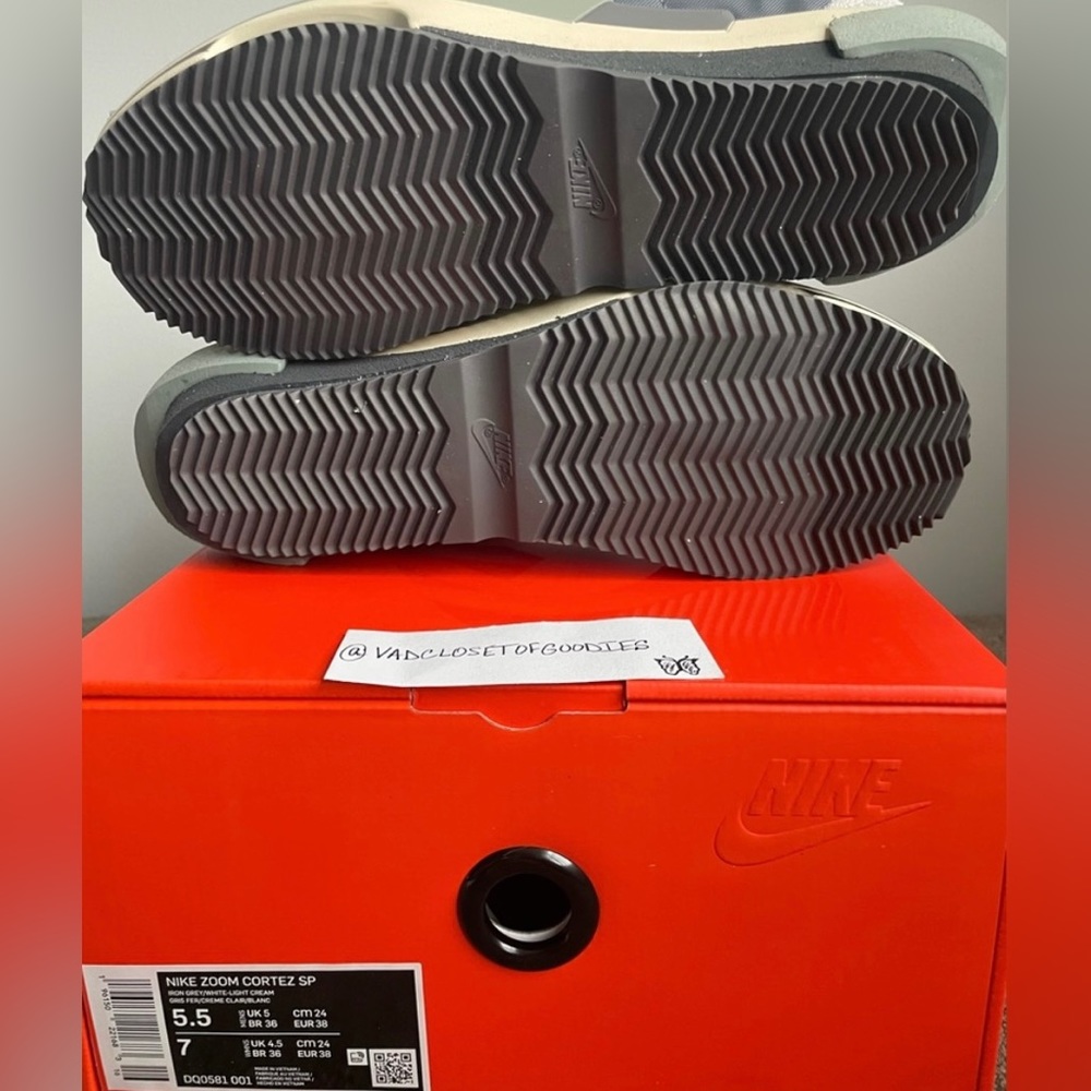 Nike Zoom Cortez Sacai “Iron Grey” - Picture 7 of 7